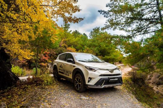 RAV4榮放