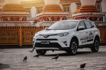 RAV4榮放